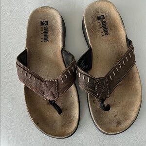 Alpine Design Men's Brown Sandals, size 9